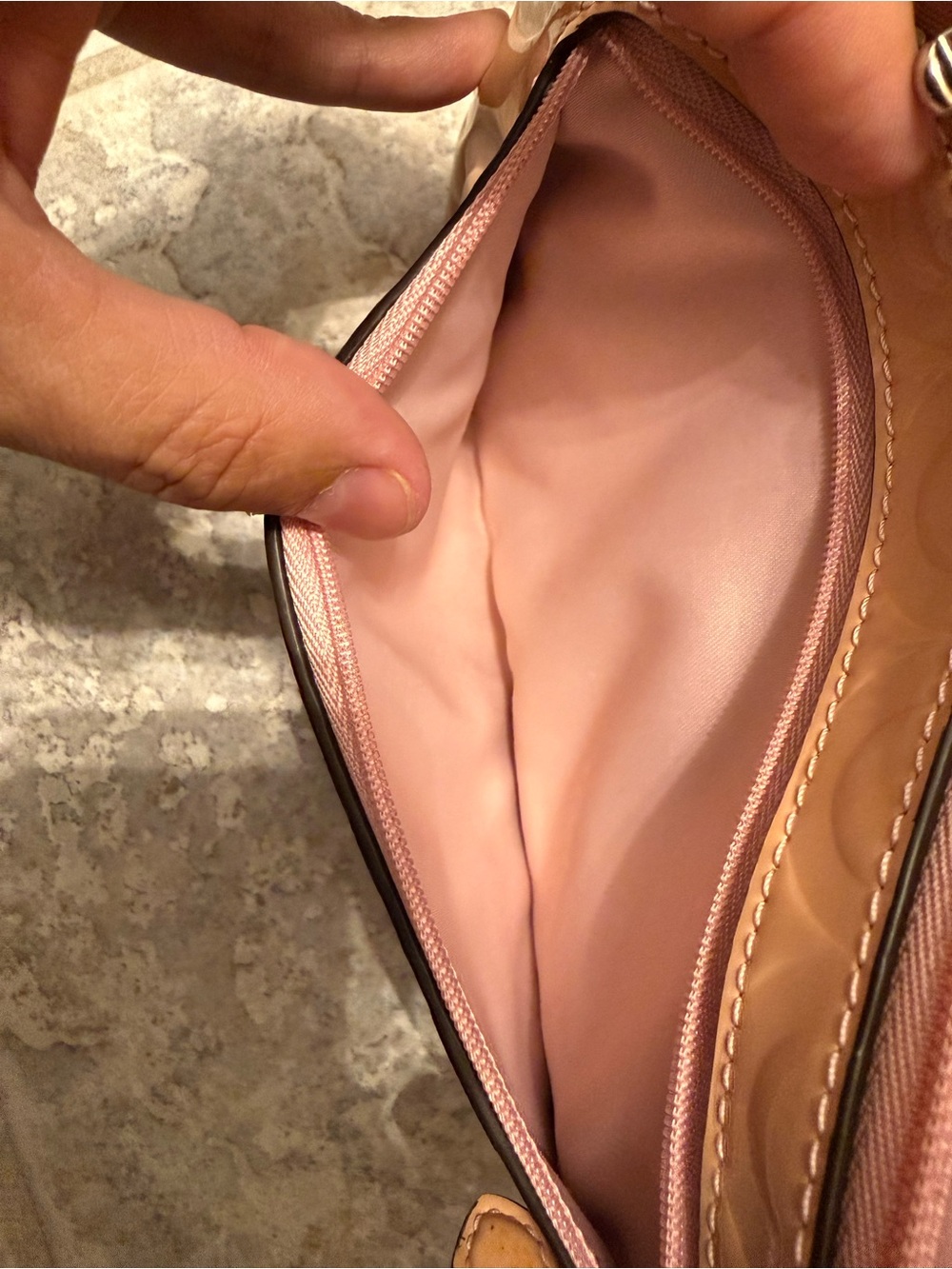 Coach Patent Leather Wristlet - Peach and pink two toned 10 pockets sleek - Picture 5 of 7